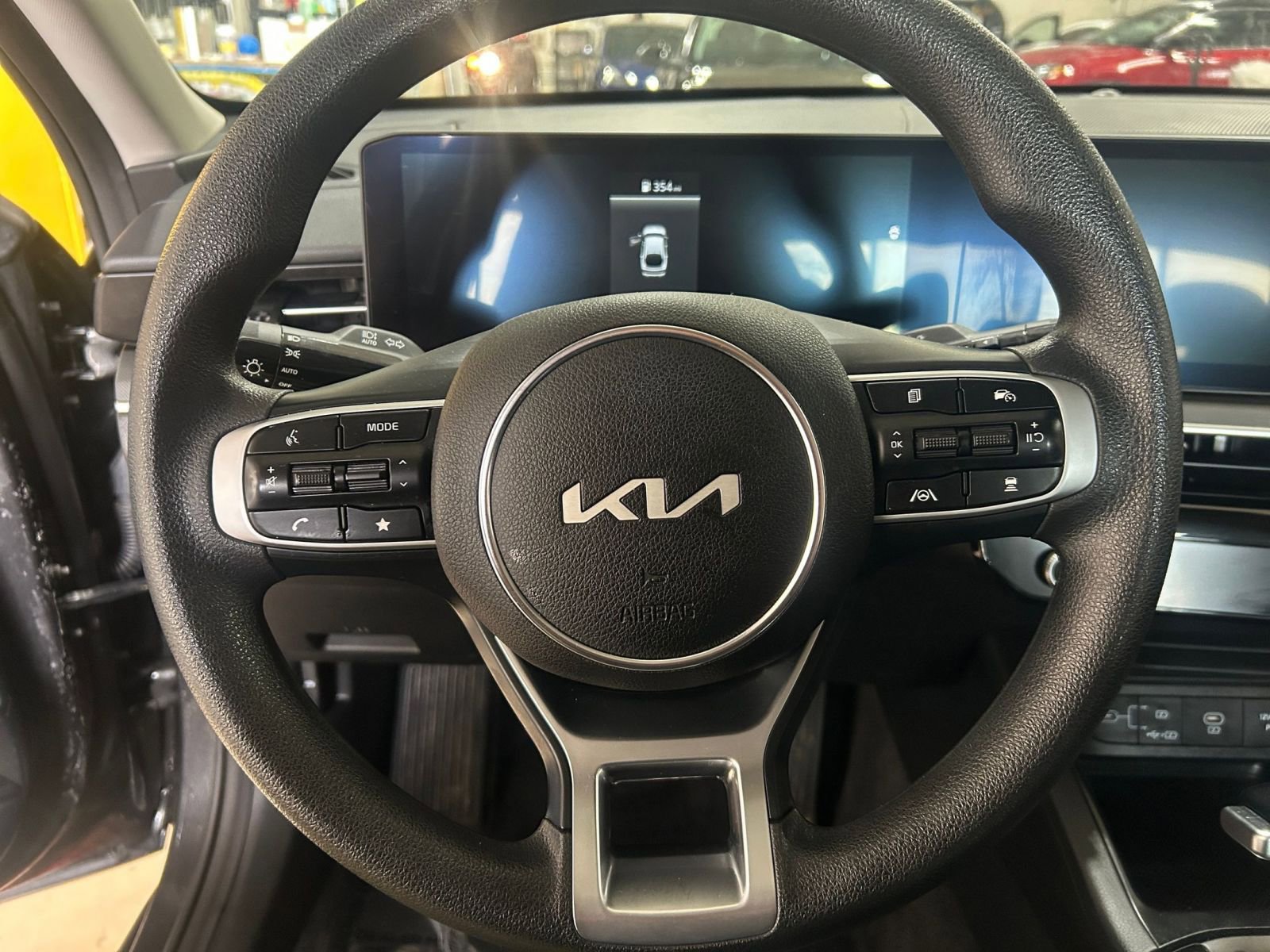 Used 2025 Kia K5 LXS image 28