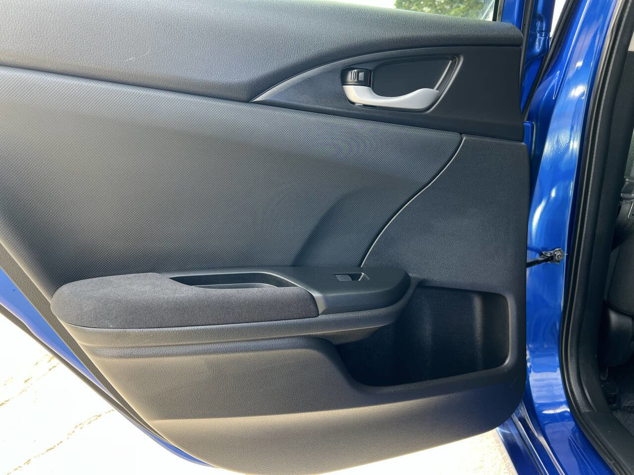 Used 2019 Honda Insight EX image 18