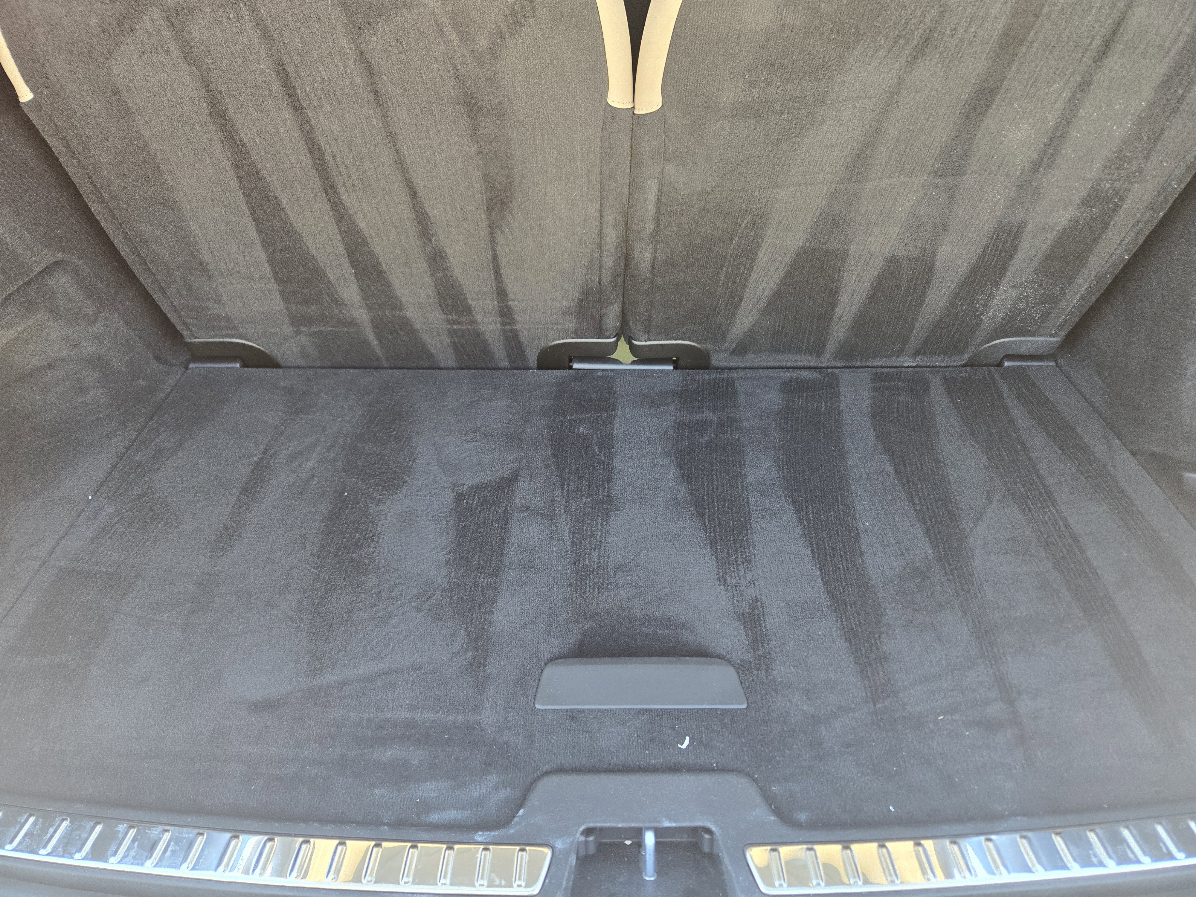 Certified 2025 Volvo XC90 T8 Plus w/ Protection Package Premier image 45