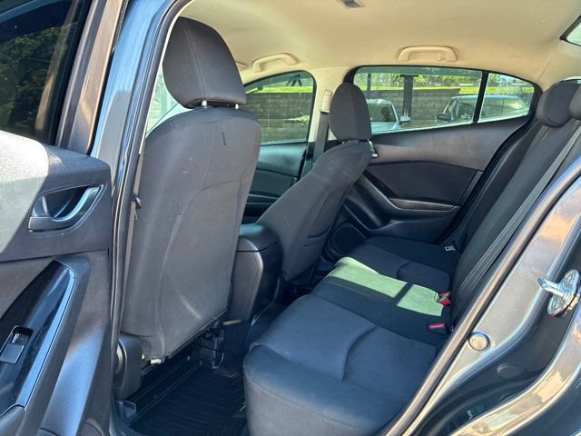 Used 2018 MAZDA MAZDA3 Sport FWD image 19
