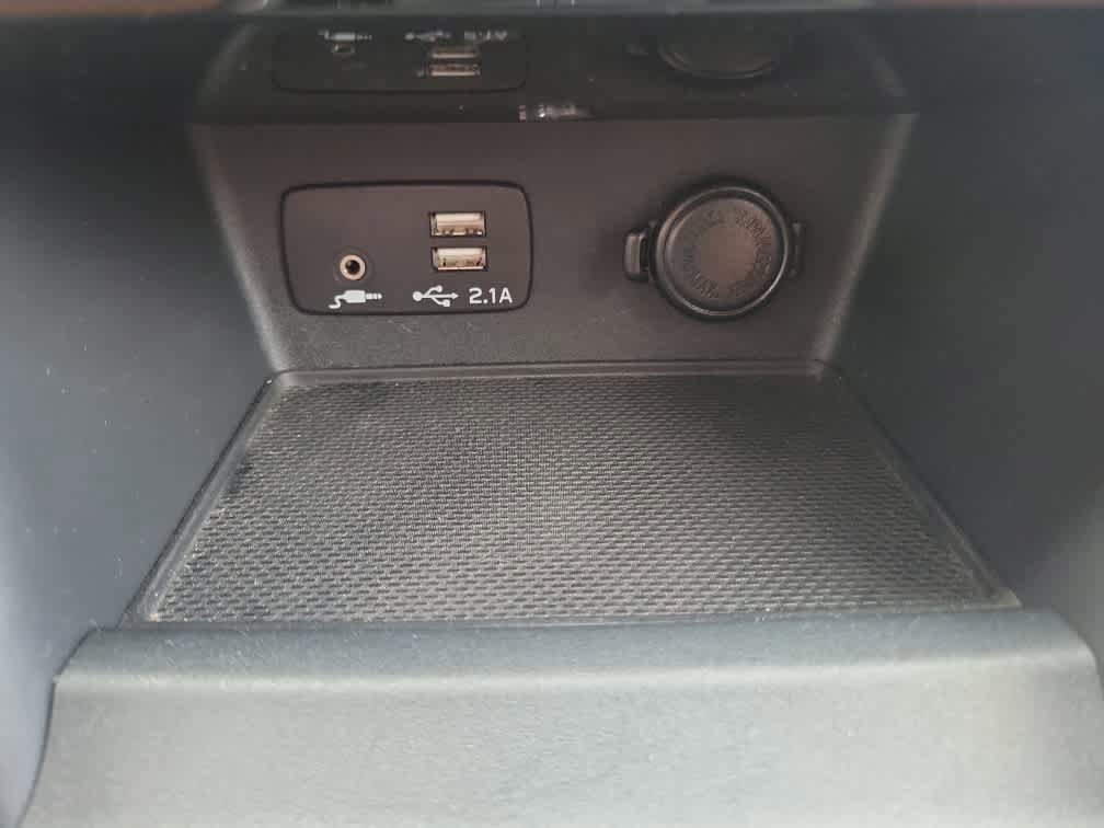 Used 2022 Subaru Forester Touring AWD/4WD image 17