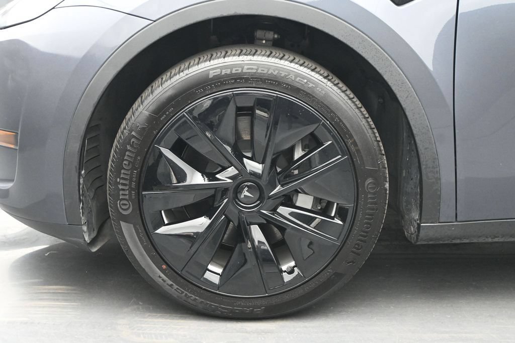 Used 2023 Tesla Model Y Long Range AWD/4WD image 6