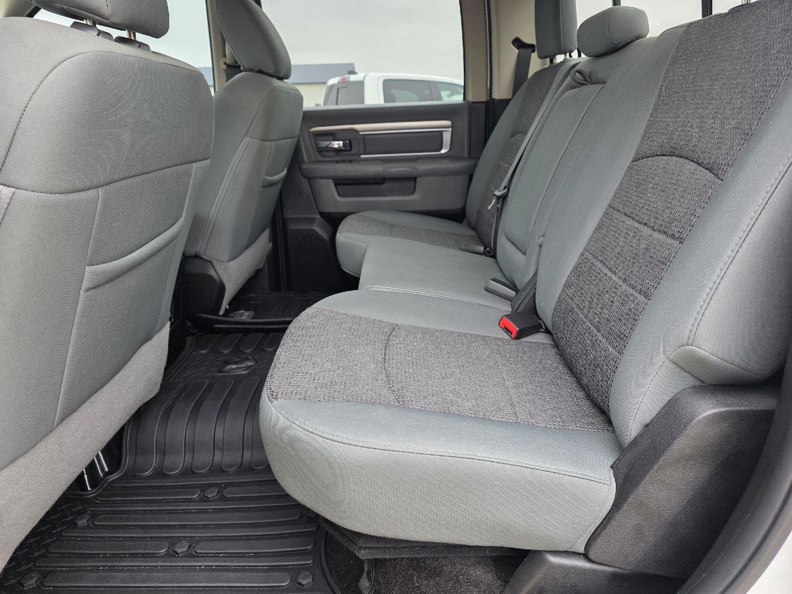 Used 2018 RAM 1500 SLT image 15