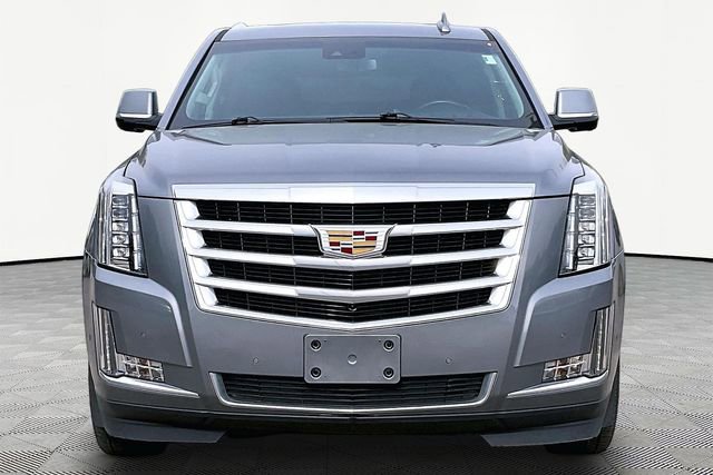 Used 2020 Cadillac Escalade Luxury image 2
