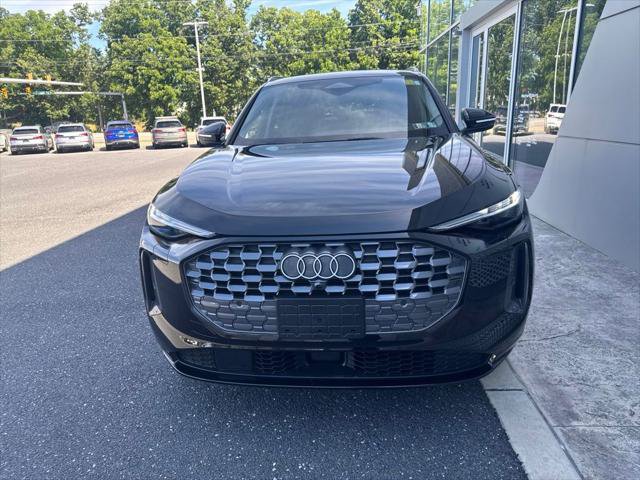 Certified 2025 Audi Q5 Premium Plus w/ Premium Plus AWD/4WD image 17
