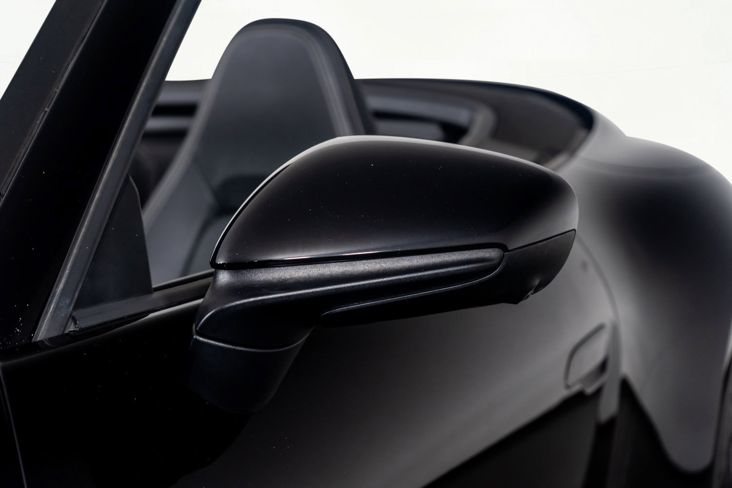 Used 2021 Porsche 911 Carrera 4S w/ Sport Package image 30