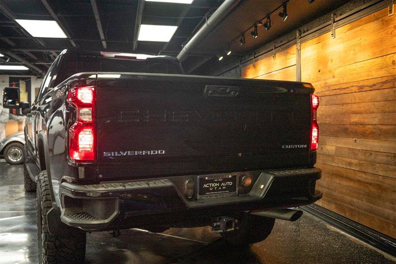 Used 2023 Chevrolet Silverado 2500 Custom w/ Custom Value Package AWD/4WD image 6