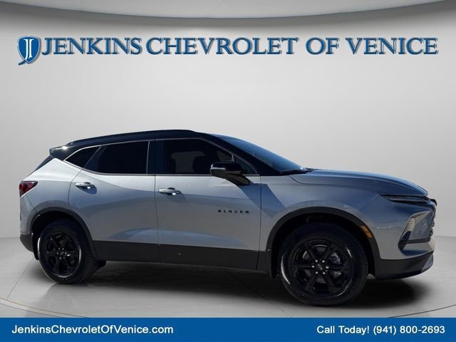 New 2026 Chevrolet Blazer LT w/ Sound & Technology Package FWD image 2