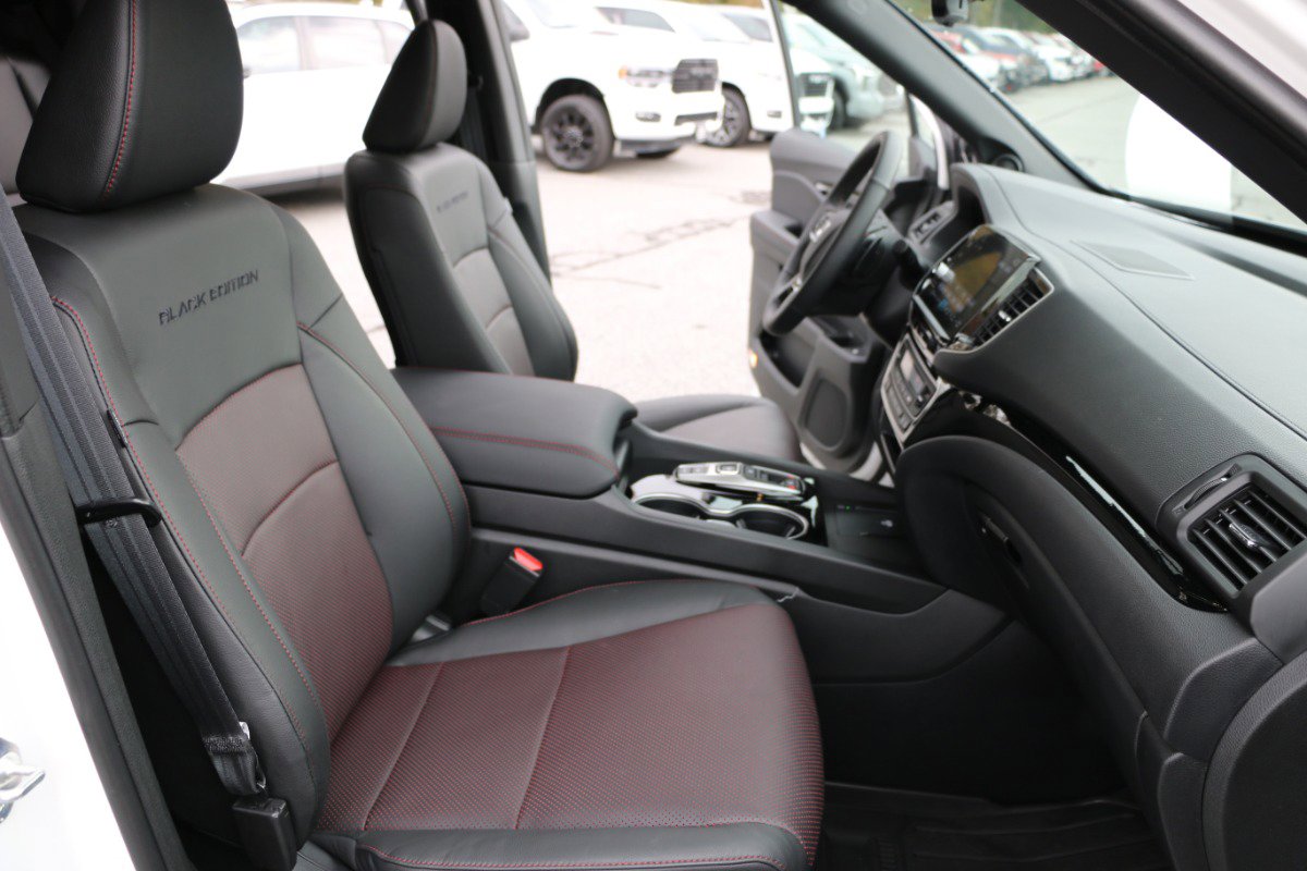Used 2025 Honda Ridgeline Black Edition image 30