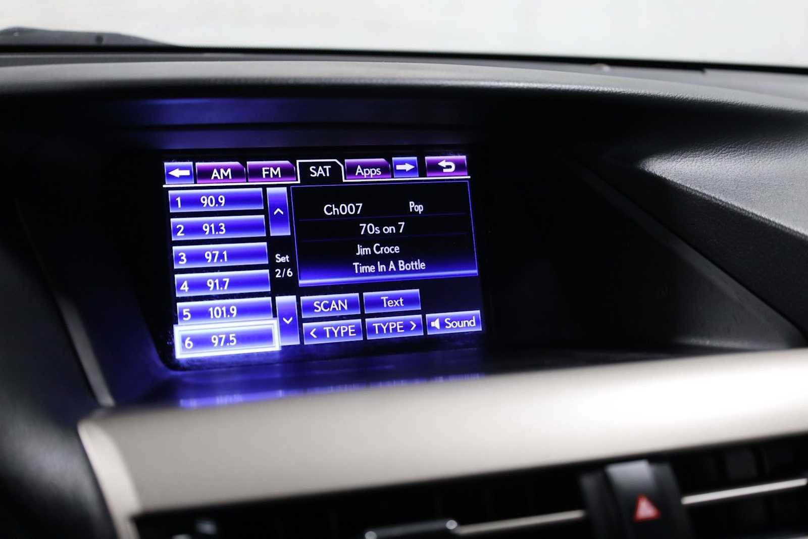 Used 2013 Lexus RX 450h AWD image 31