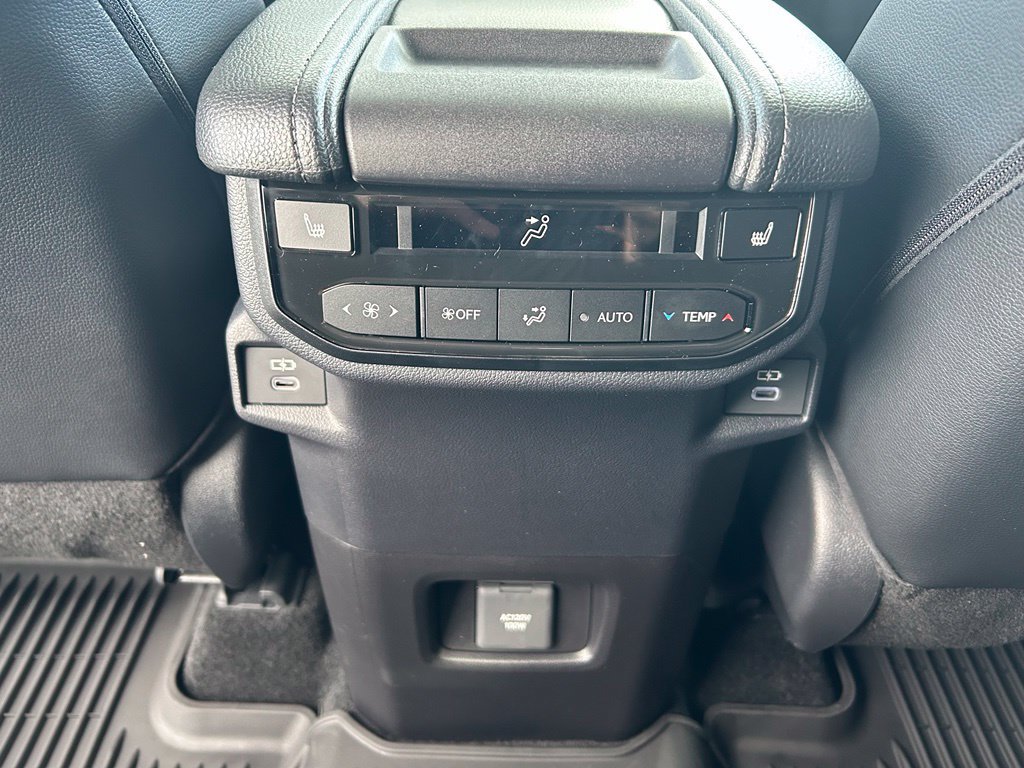 Used 2026 Toyota Grand Highlander AWD image 25