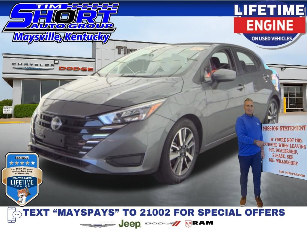 Used 2025 Nissan Versa SV image 1