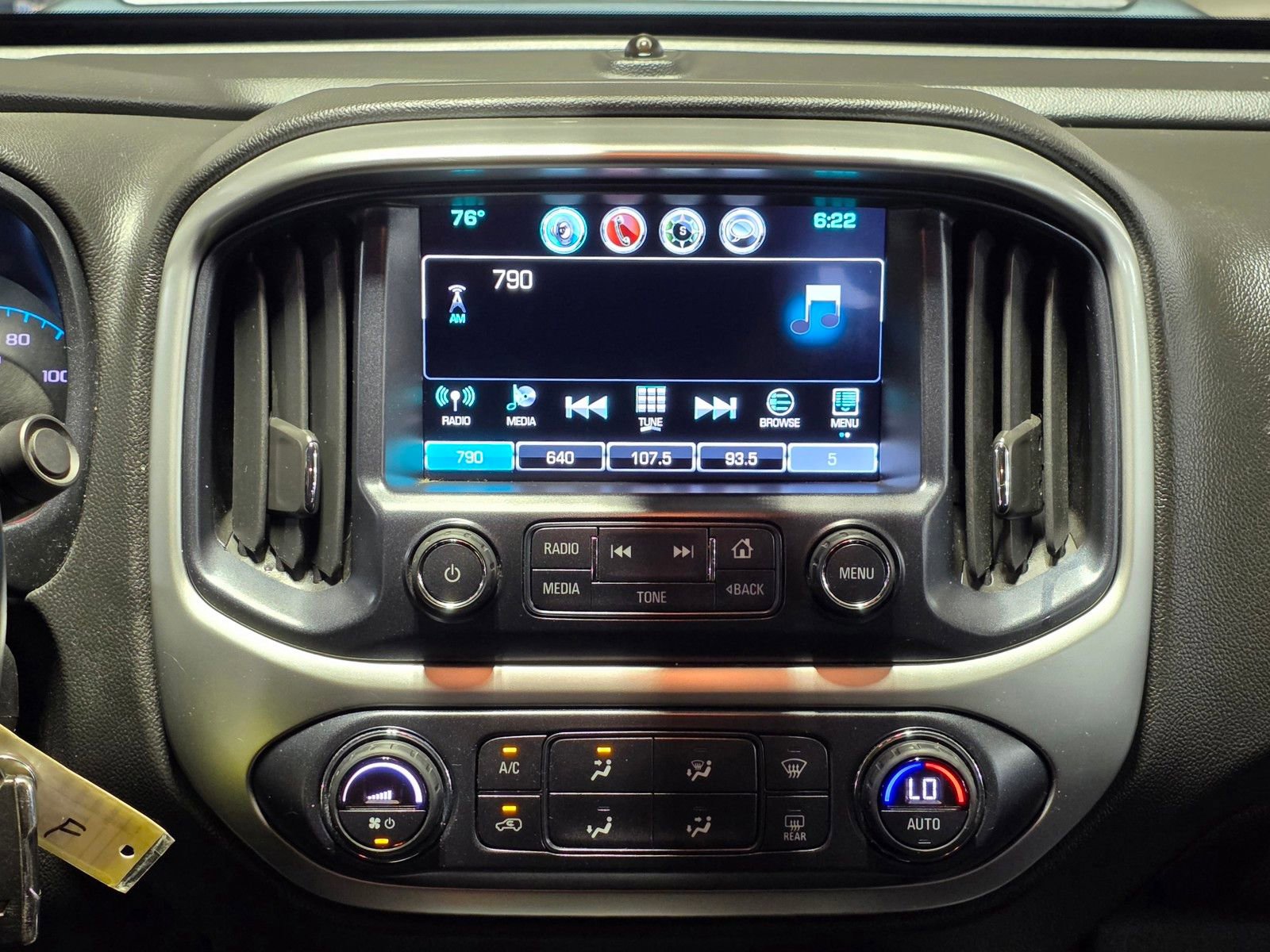 Used 2017 Chevrolet Colorado ZR2 image 26