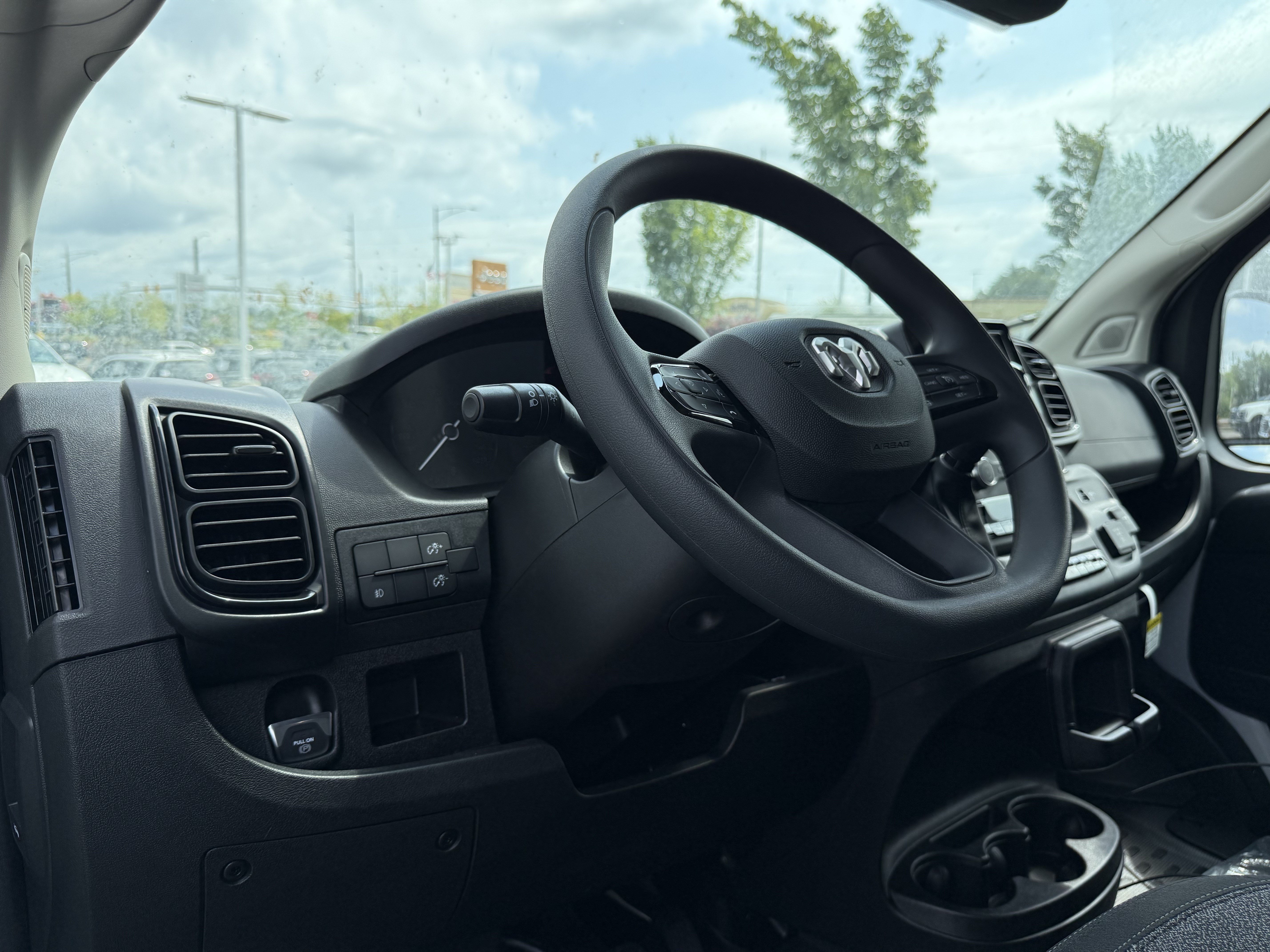 New 2026 RAM ProMaster 2500 w/ Convenience Group FWD image 27