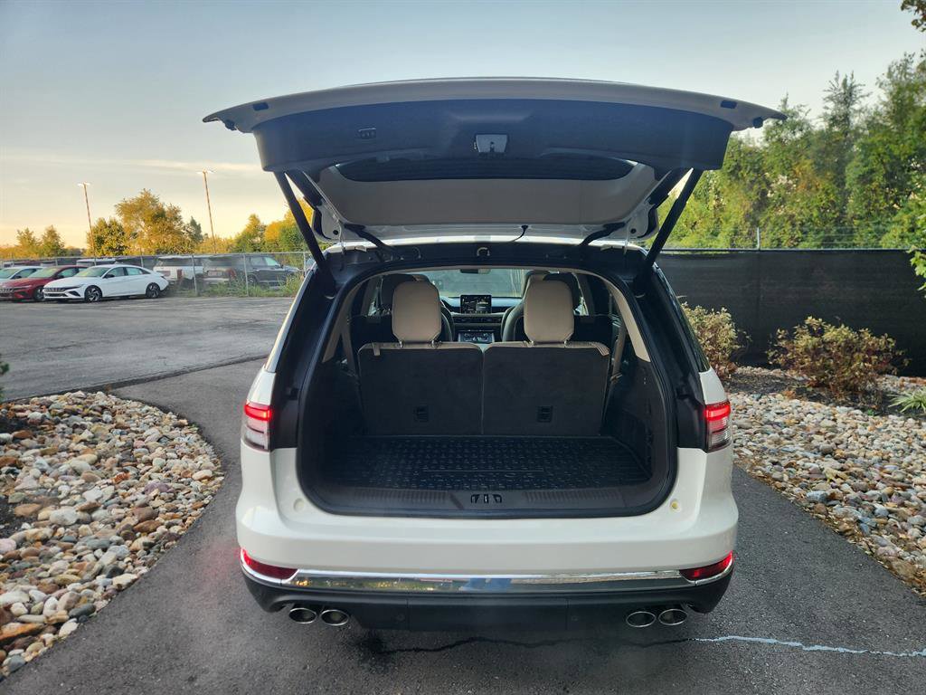 Certified 2022 Lincoln Aviator Reserve w/ Equipment Group 201A AWD/4WD image 26