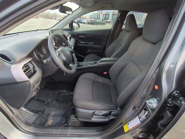 Used 2021 Toyota C-HR LE FWD image 8