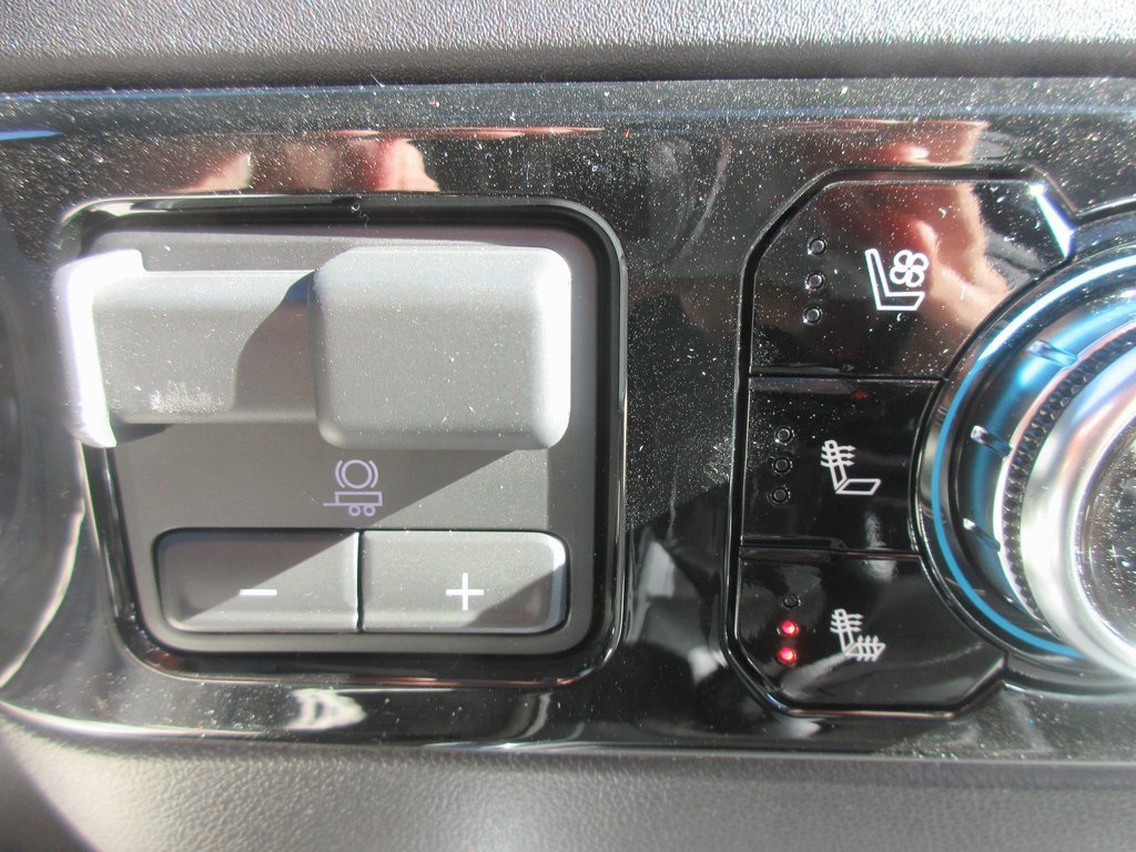 New 2026 GMC Sierra 1500 SLT w/ SLT Convenience Package image 19