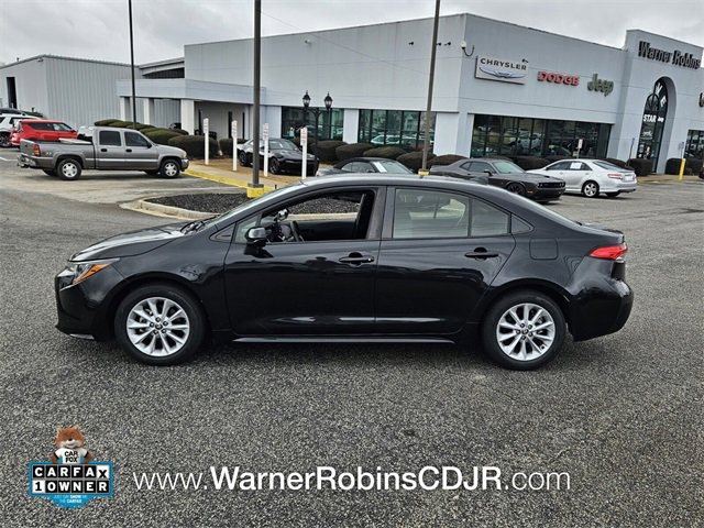 Used 2022 Toyota Corolla LE image 4