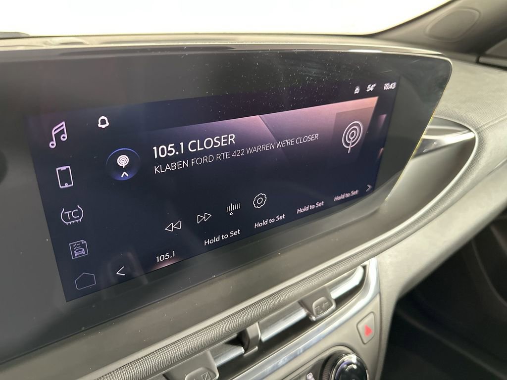 Used 2025 Buick Envista Preferred w/ Convenience I Package image 16