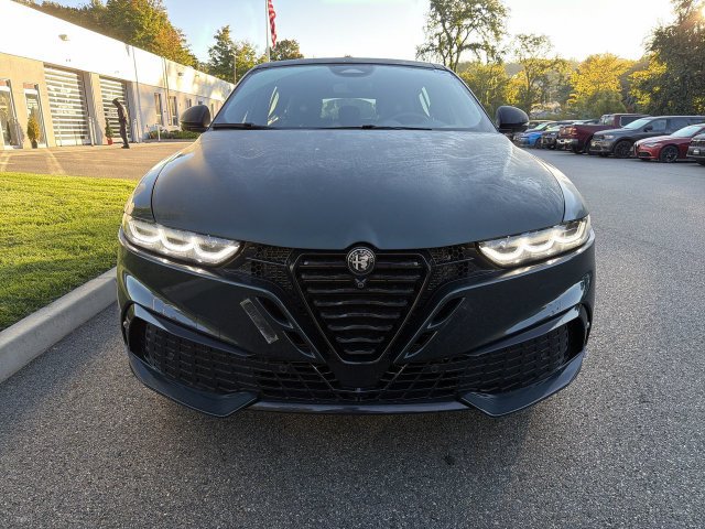 New 2026 Alfa Romeo Tonale w/ Active Assist Package AWD/4WD image 3