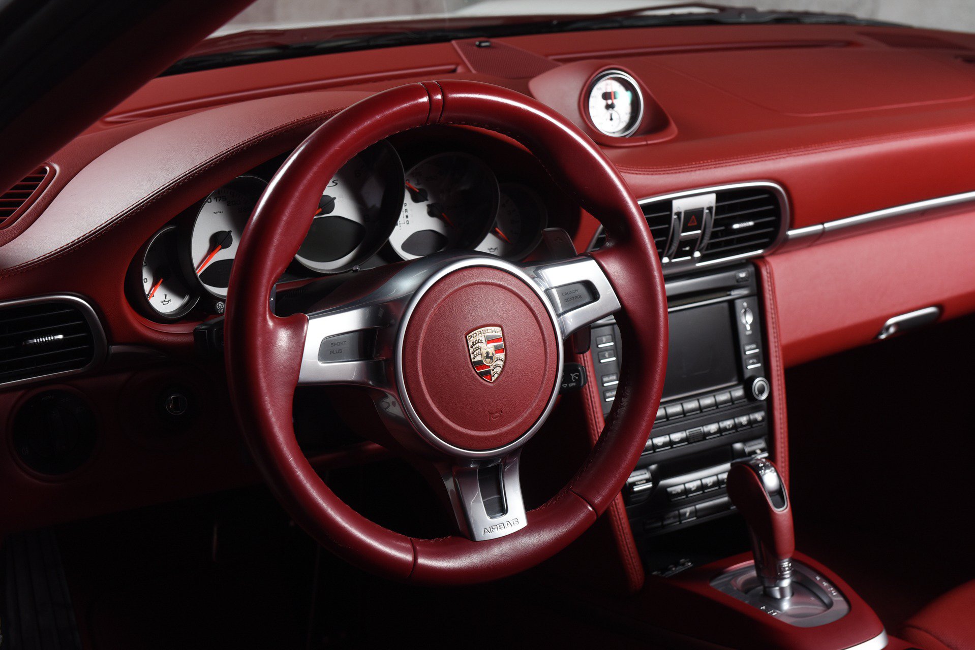 Used 2012 Porsche 911 Turbo S AWD/4WD image 40