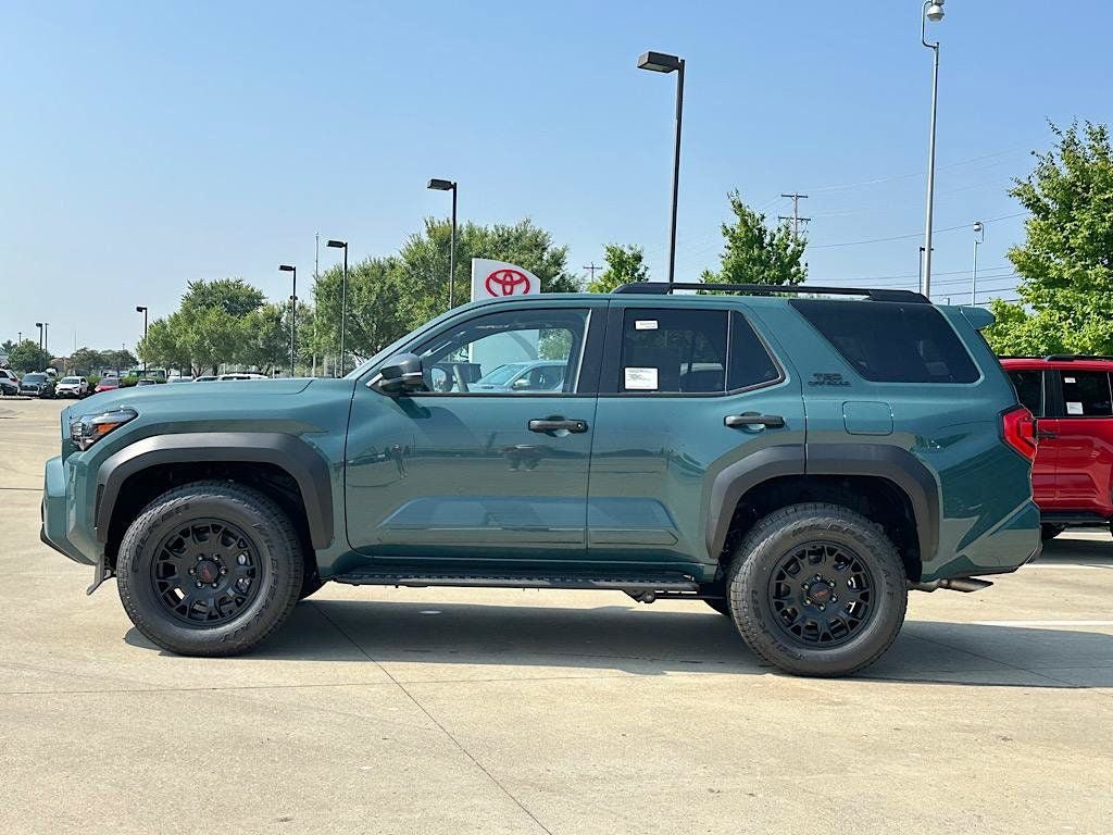 New 2026 Toyota 4Runner TRD Off-Road Premium AWD/4WD image 2