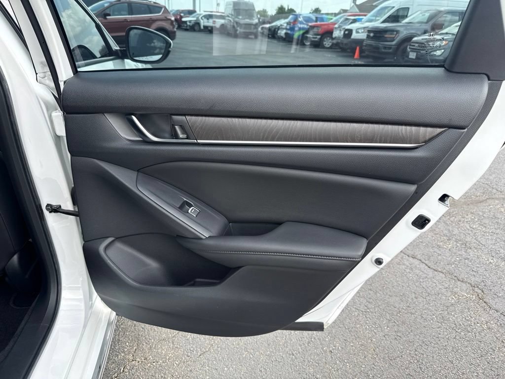 Used 2020 Honda Accord EX-L image 34
