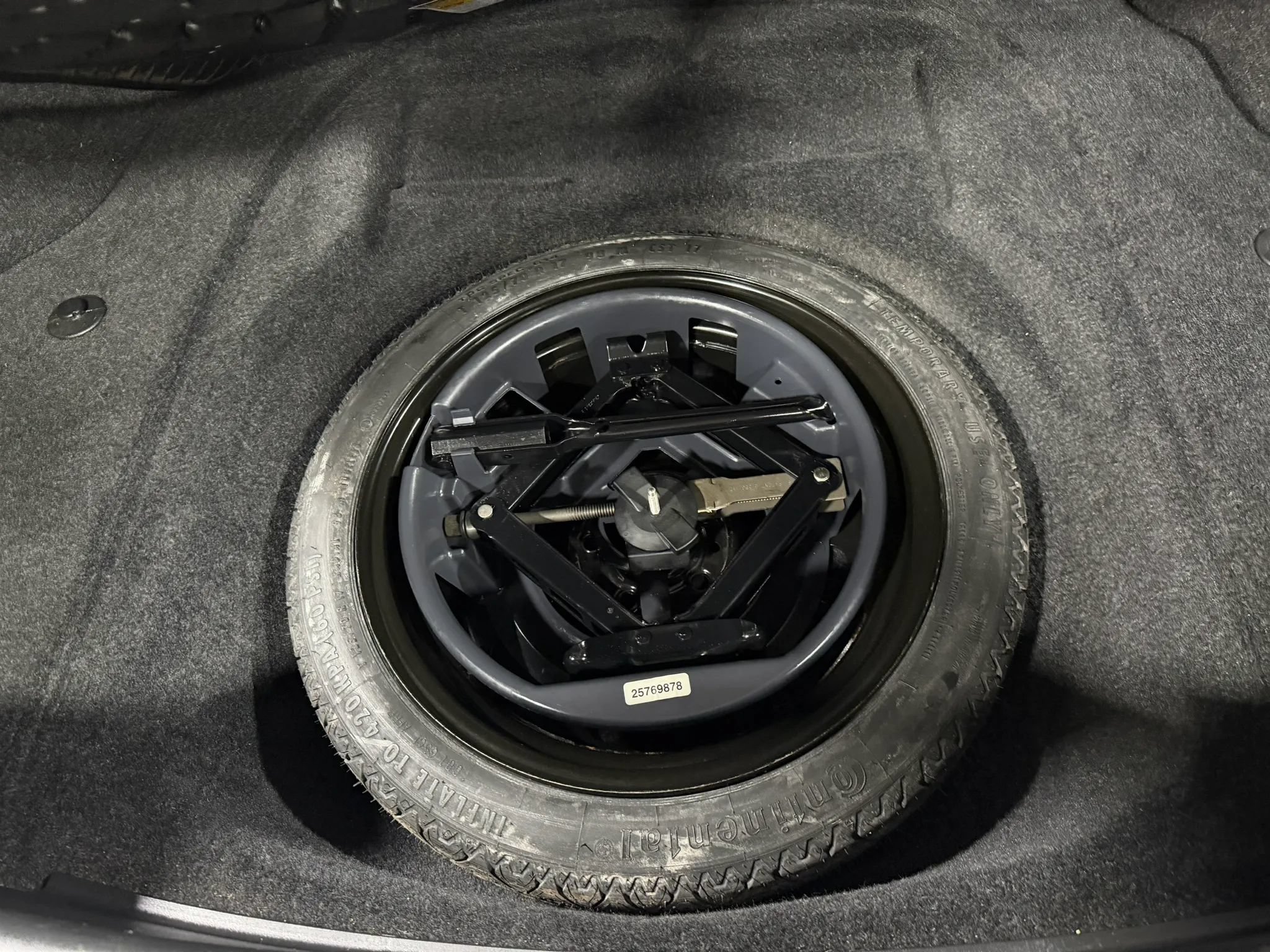 Used 2009 Cadillac DTS w/ Trunk Convenience Package FWD image 63