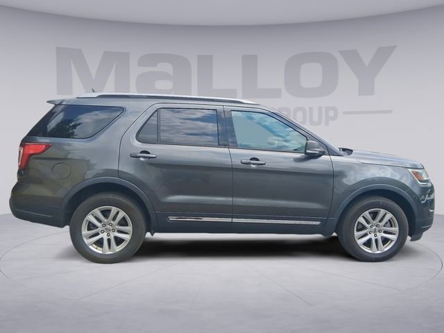 Used 2019 Ford Explorer XLT w/ Equipment Group 202A AWD/4WD image 6