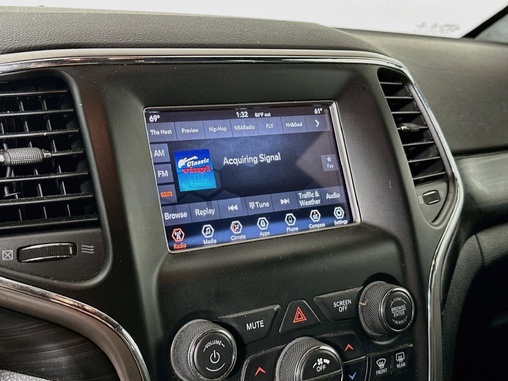 Used 2019 Jeep Grand Cherokee Laredo AWD/4WD image 20