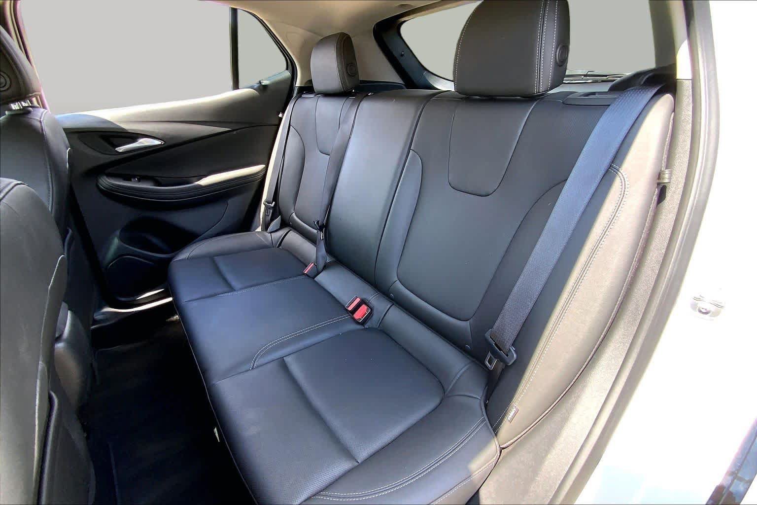 Used 2024 Buick Encore GX Sport Touring FWD image 20