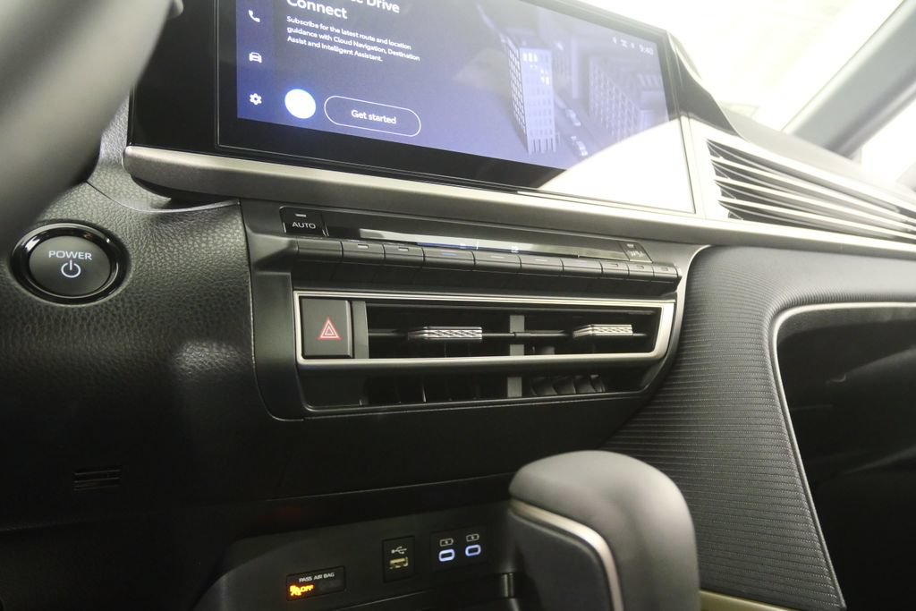 Used 2026 Toyota Camry SE w/ Multimedia Upgrade Package FWD image 23