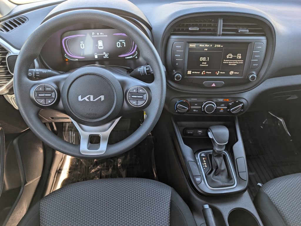 Certified 2025 Kia Soul LX image 19