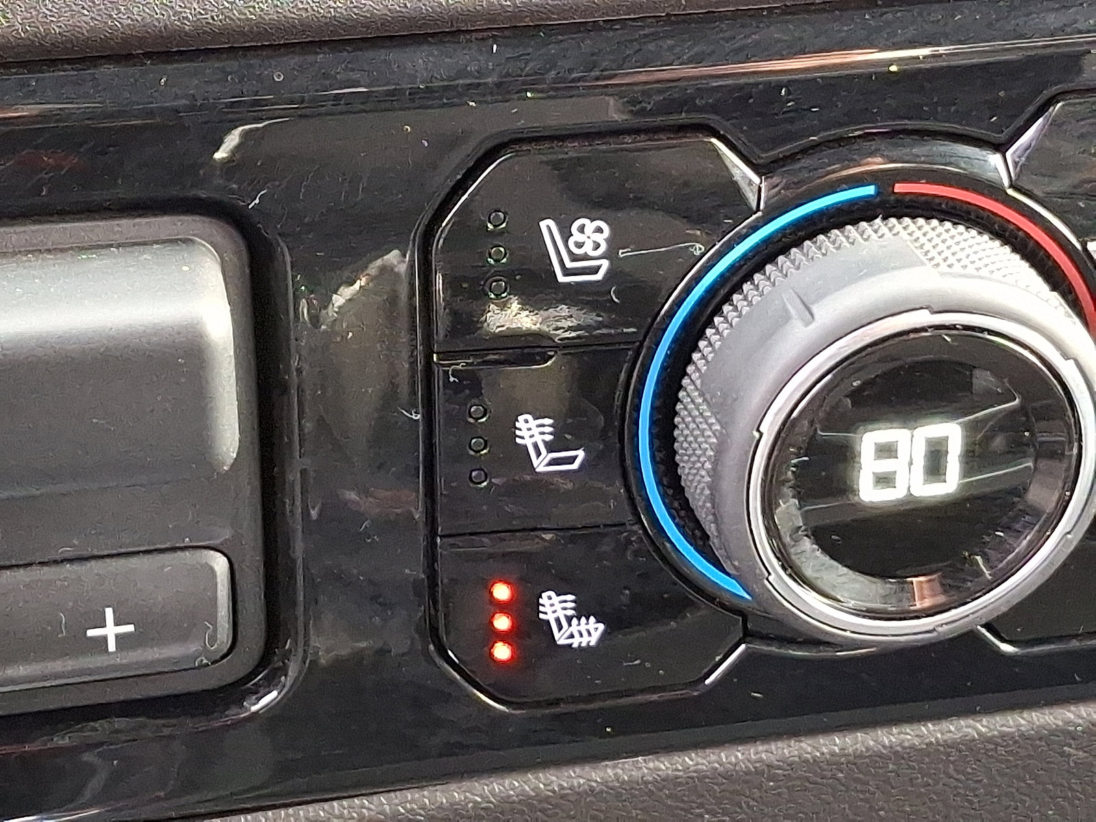 Certified 2024 Chevrolet Silverado 2500 LTZ w/ LTZ Convenience Package image 25