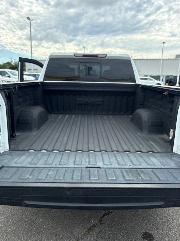 Used 2022 GMC Sierra 1500 SLT w/ SLT Premium Plus Package AWD/4WD image 13