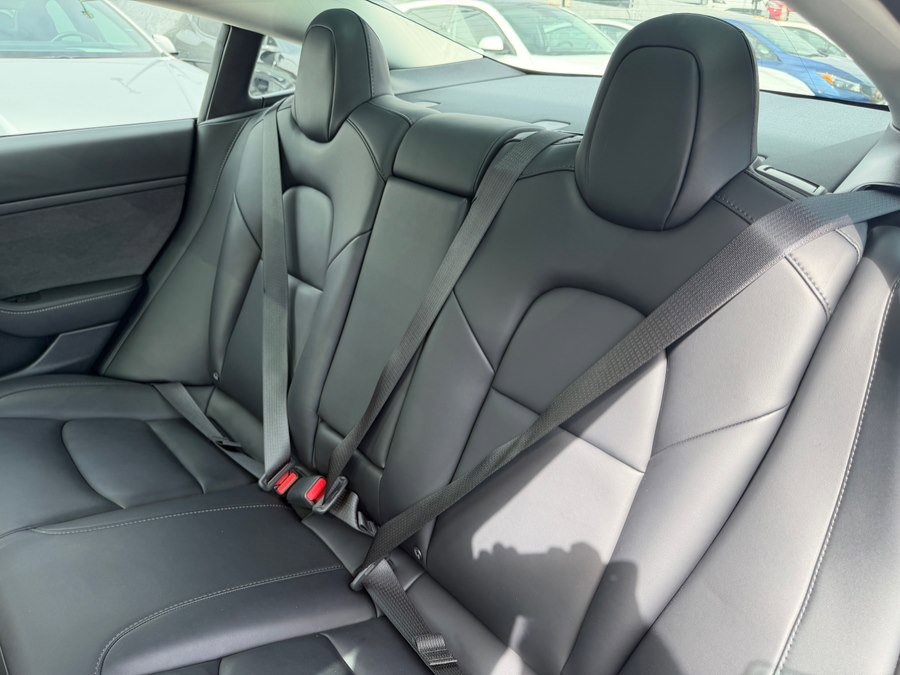 Used 2023 Tesla Model 3 Standard Range image 42