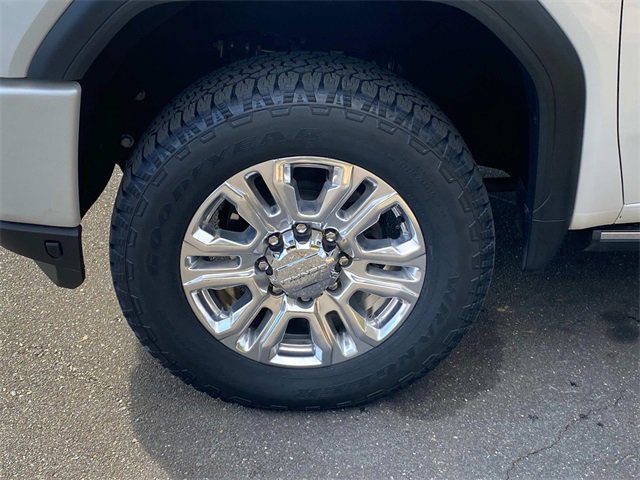 Used 2022 GMC Sierra 3500 Denali w/ Denali Ultimate Package image 6