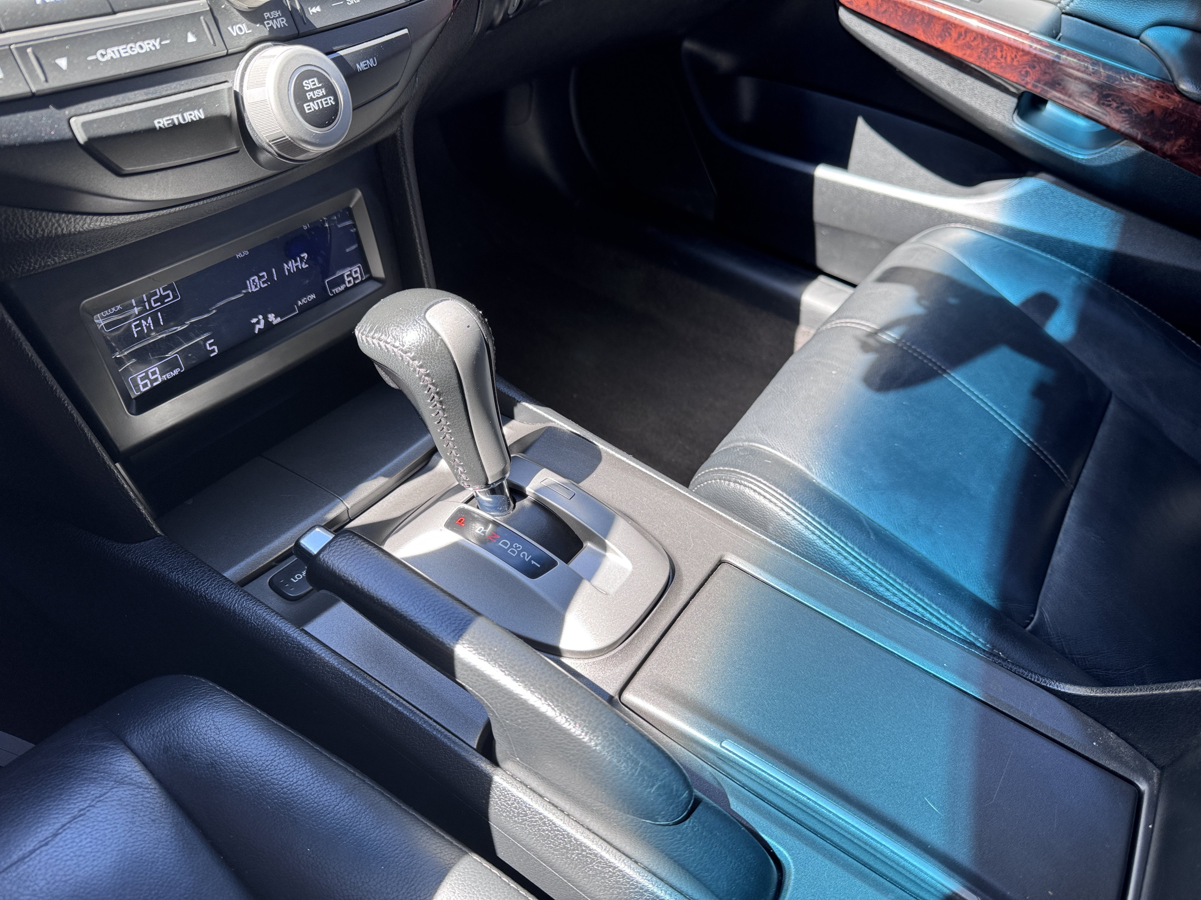 Used 2010 Honda Crosstour EX-L image 31