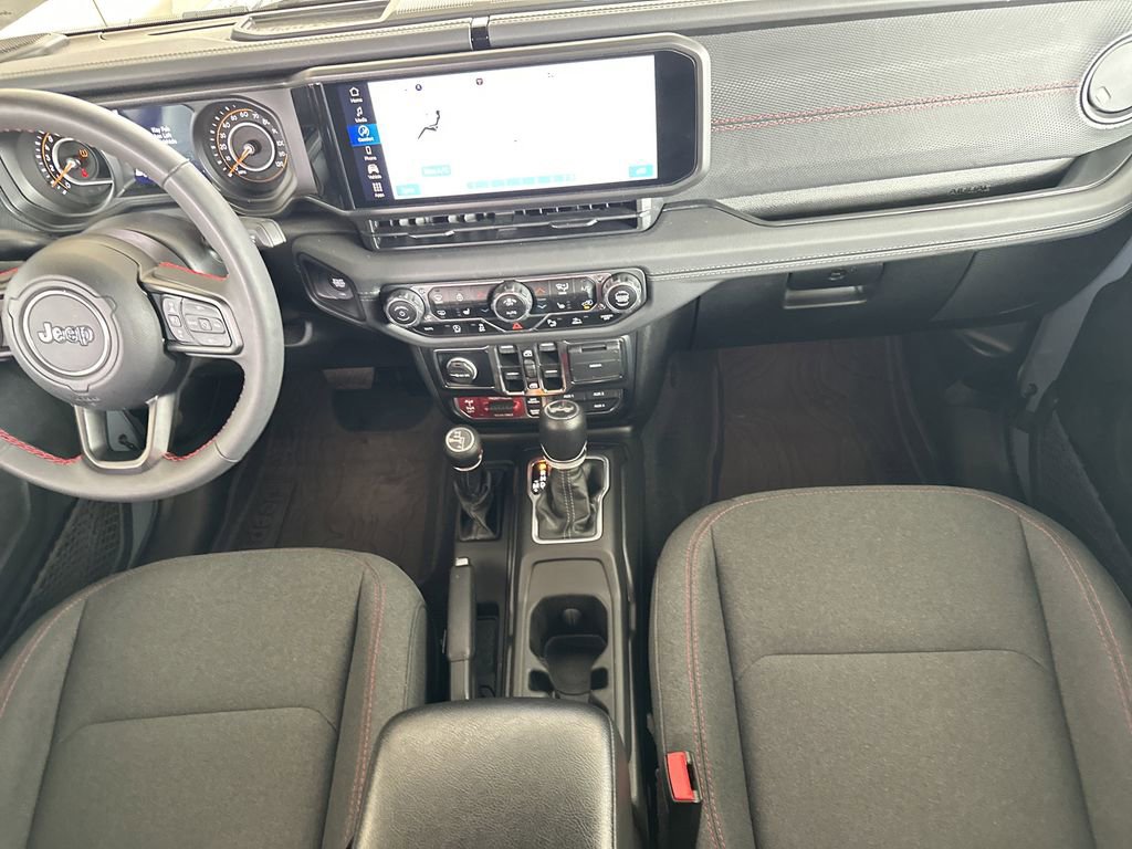 Used 2024 Jeep Wrangler Unlimited Rubicon w/ Safety Group image 18