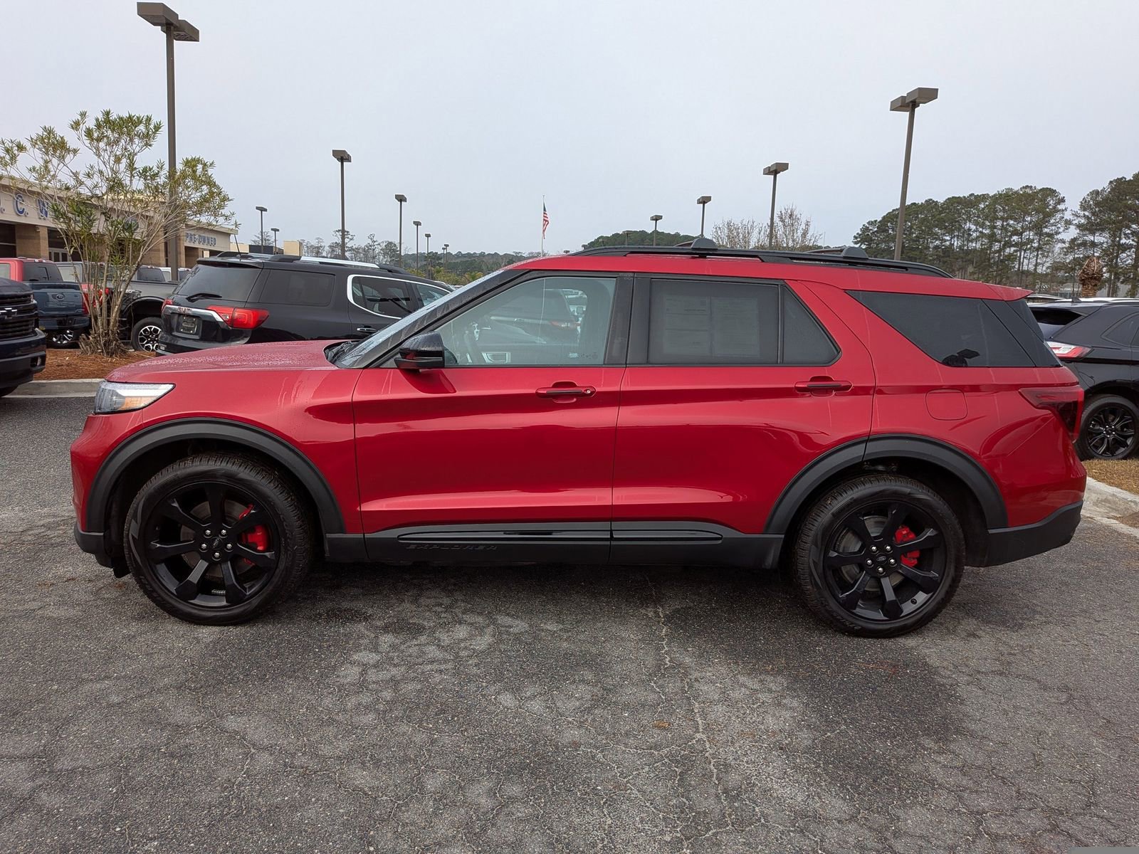 Certified 2023 Ford Explorer ST w/ Equipment Group 401A image 7