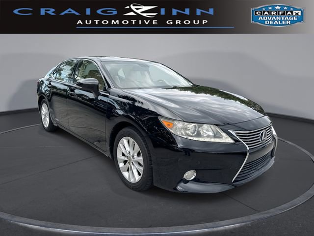 Used 2013 Lexus ES 300h w/ Luxury Pkg FWD image 1