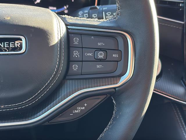 New 2026 Jeep Grand Wagoneer Summit w/ Rear Seat Video Group I image 28