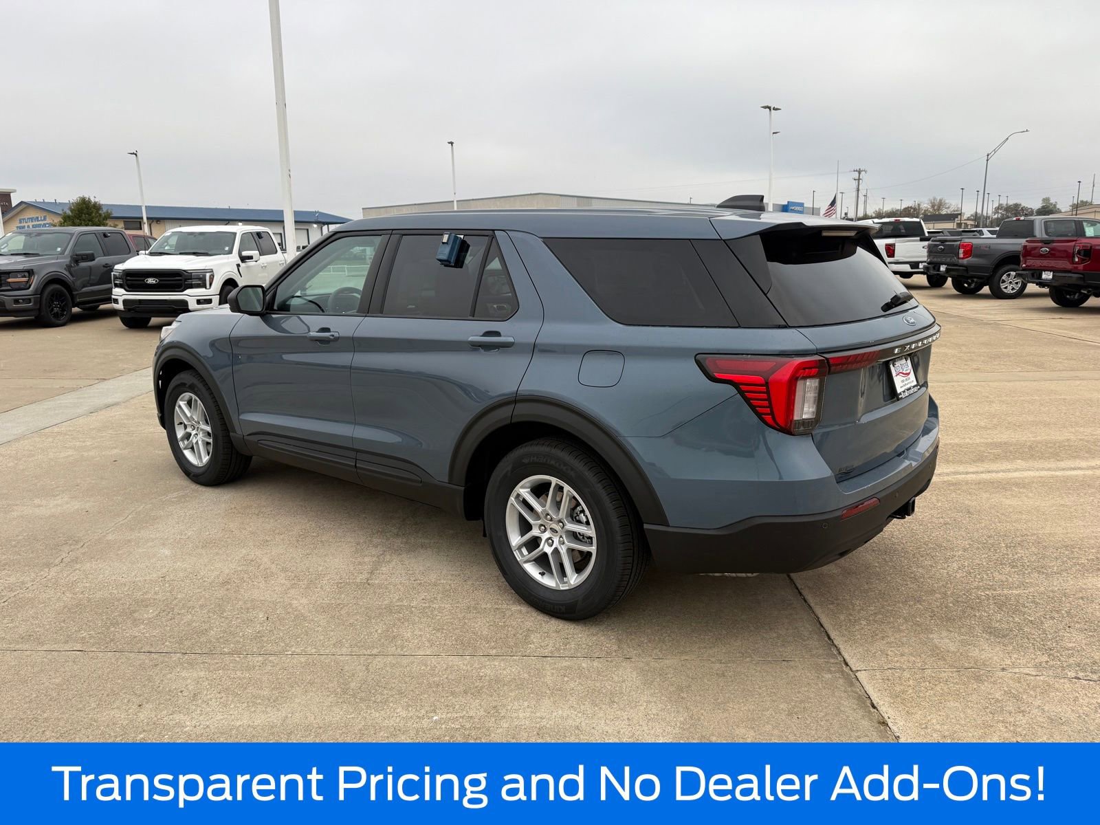 New 2026 Ford Explorer Active image 7