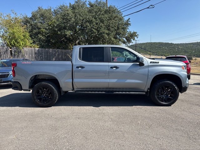 Certified 2024 Chevrolet Silverado 1500 LT Trail Boss w/ LPO, Dark Essentials Package image 4