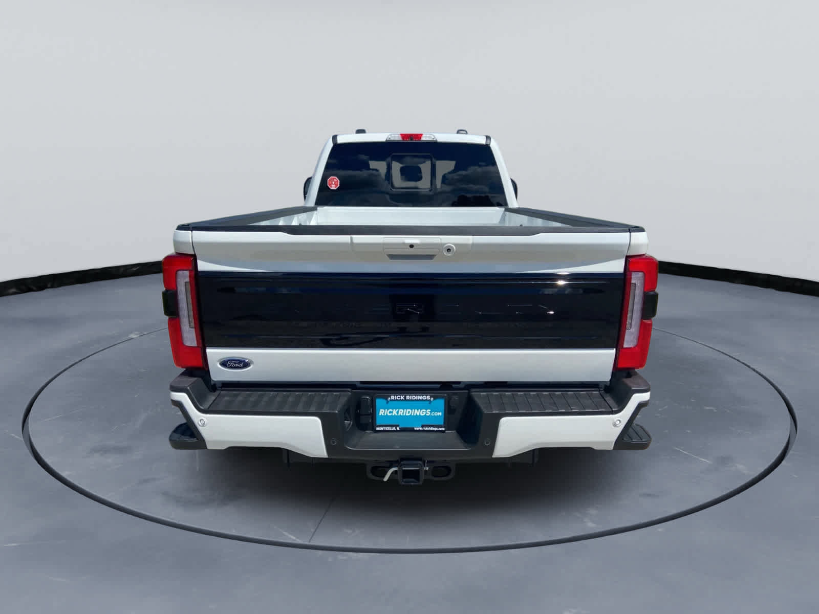 New 2026 Ford F450 Platinum w/ FX4 Off-Road Package AWD/4WD image 5