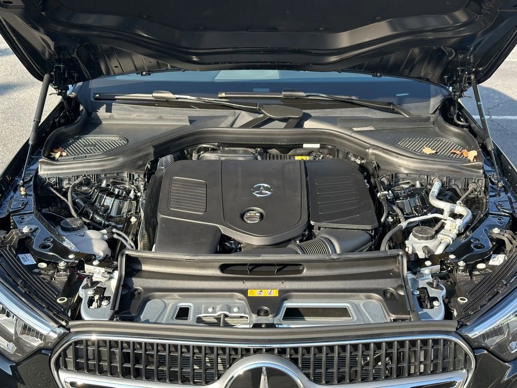 Used 2026 Mercedes-Benz GLC 300 image 26