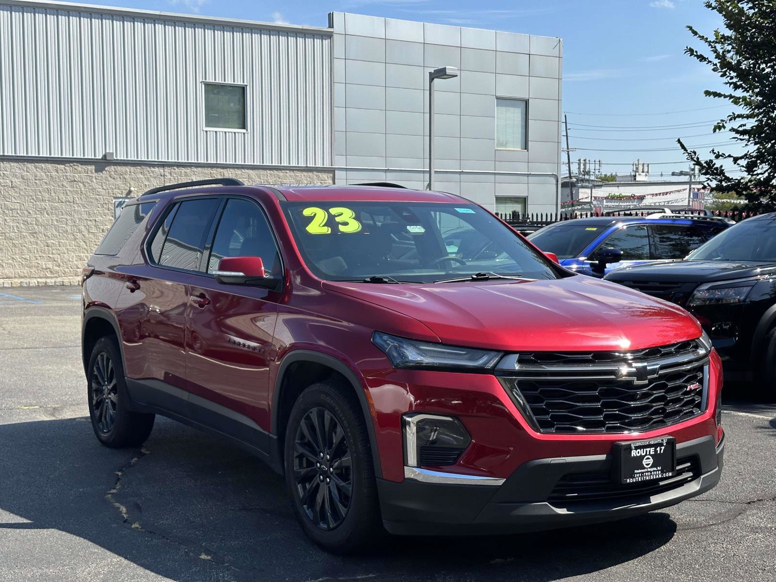 Used 2023 Chevrolet Traverse RS