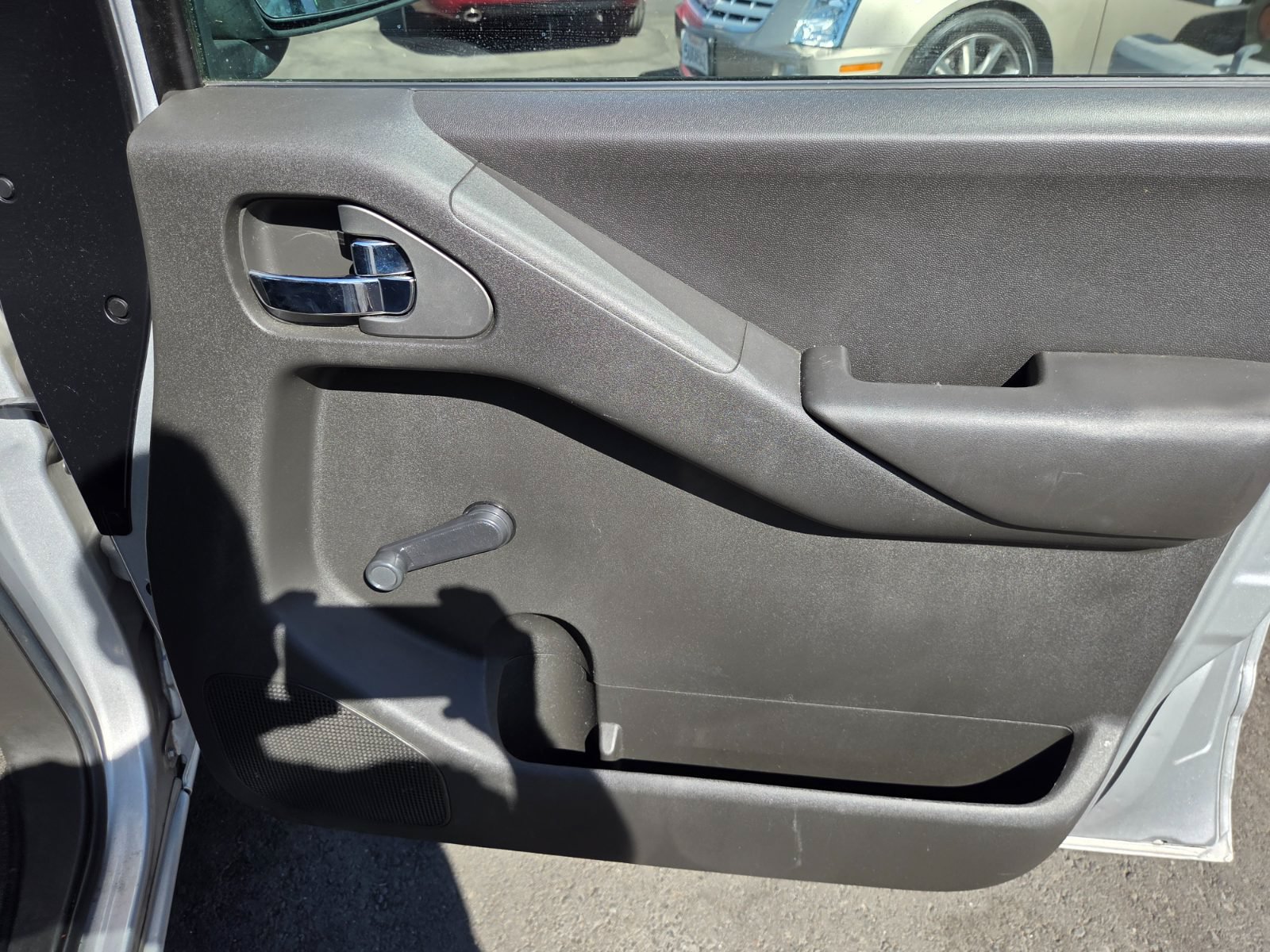 Used 2006 Nissan Frontier XE w/ (G01) XE Preferred Pkg RWD image 9