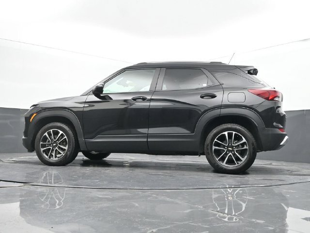 Used 2025 Chevrolet TrailBlazer LT AWD/4WD image 50