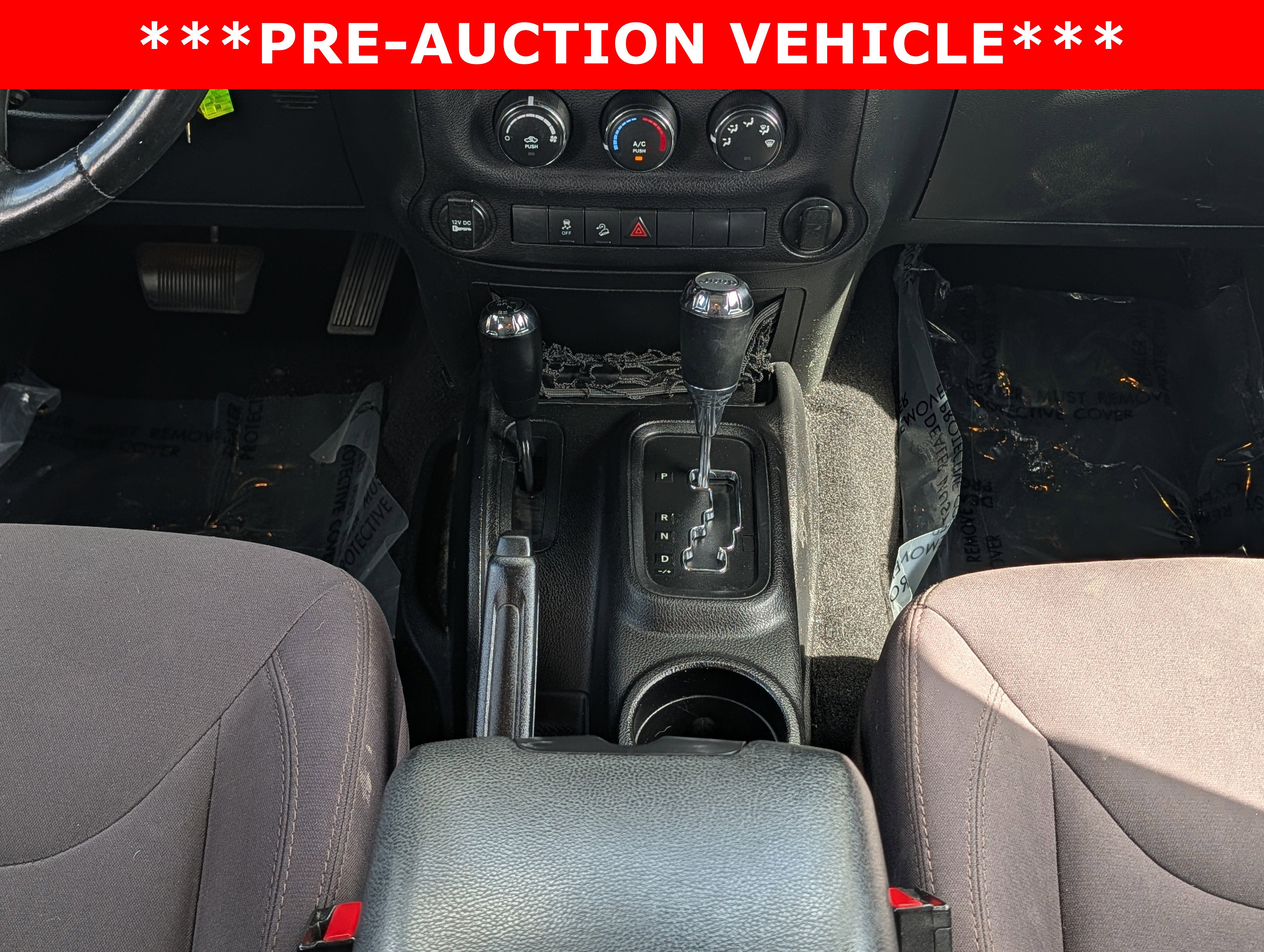 Used 2015 Jeep Wrangler Unlimited Sport w/ Connectivity Group image 19